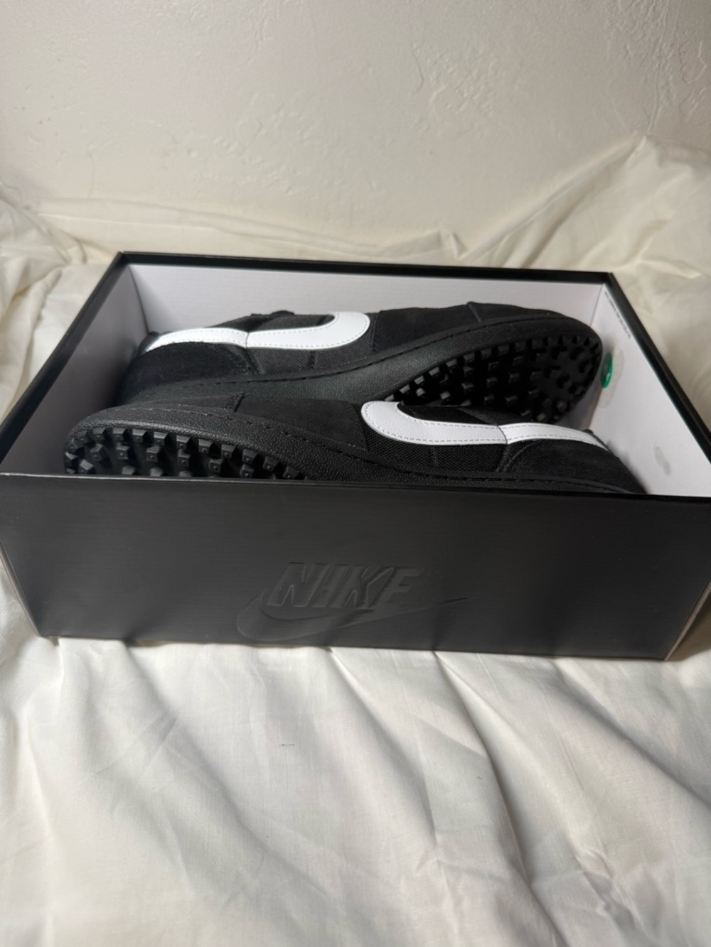 Nike Field General men’s 12. Black and white low top.
